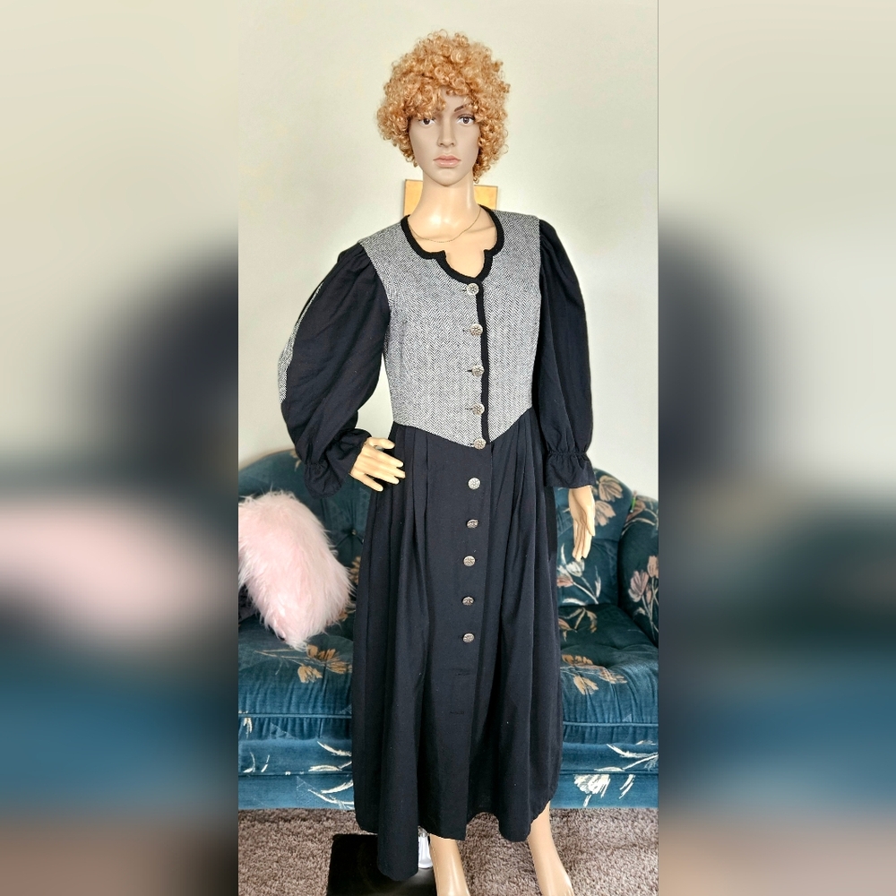 Timeless Authentic Vintage Austrian Dress